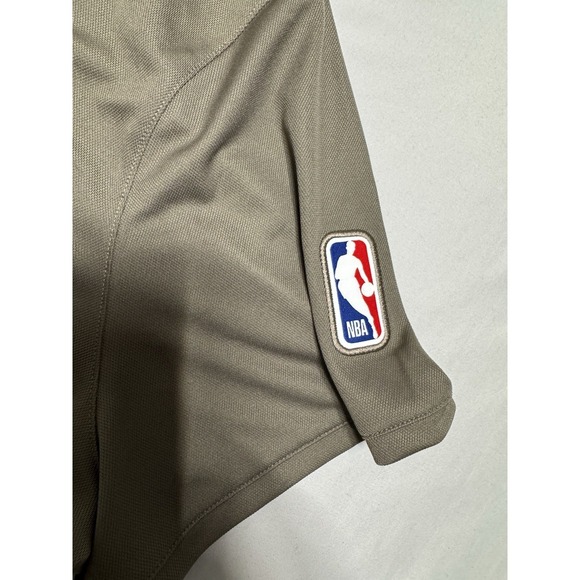 Charlotte Hornets Nike Dri-Fit Jordan Team Coach Issue NBA Women's Size XXL - Picture 4 of 9